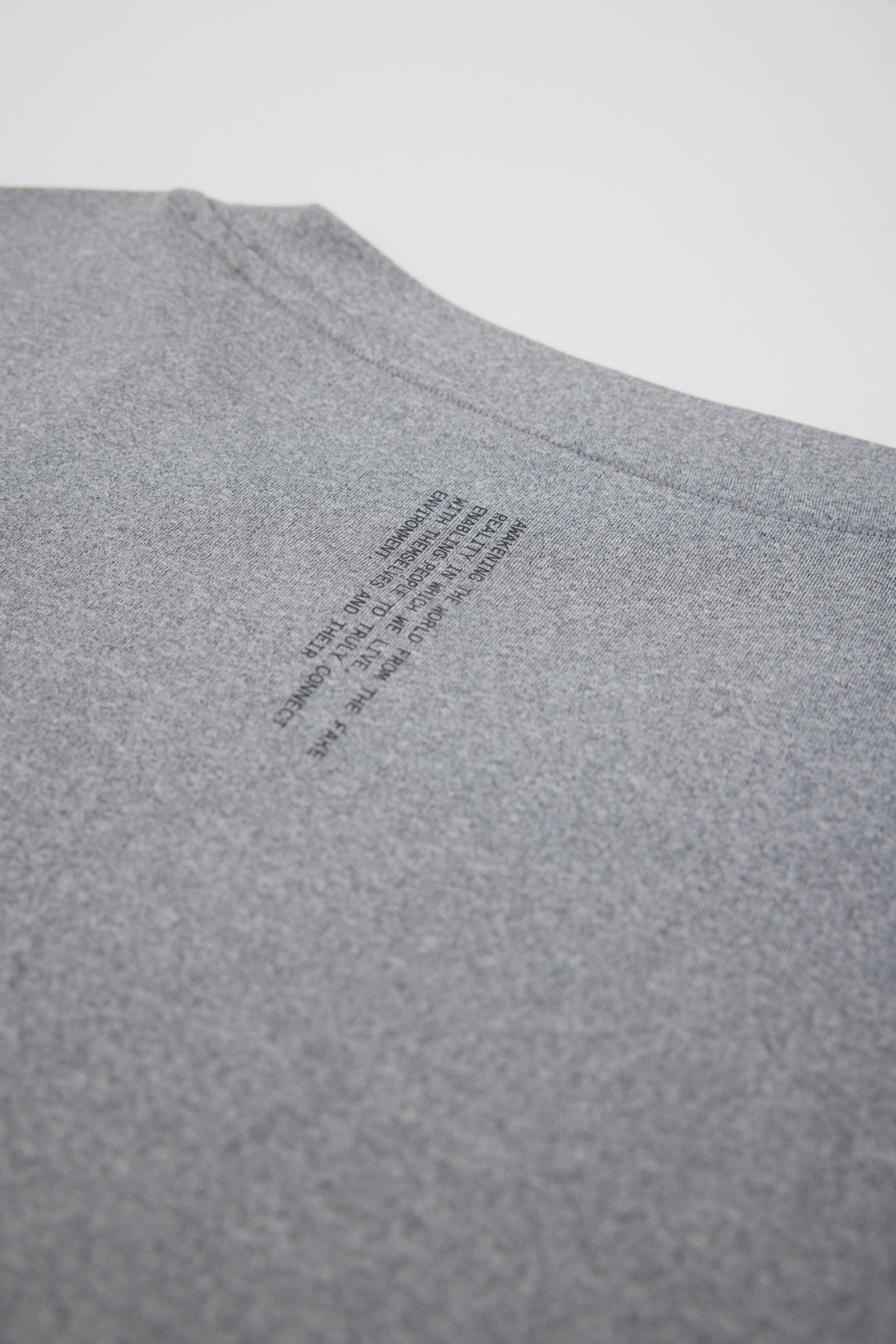 DARK GREY MELANGE TRAIN TEE