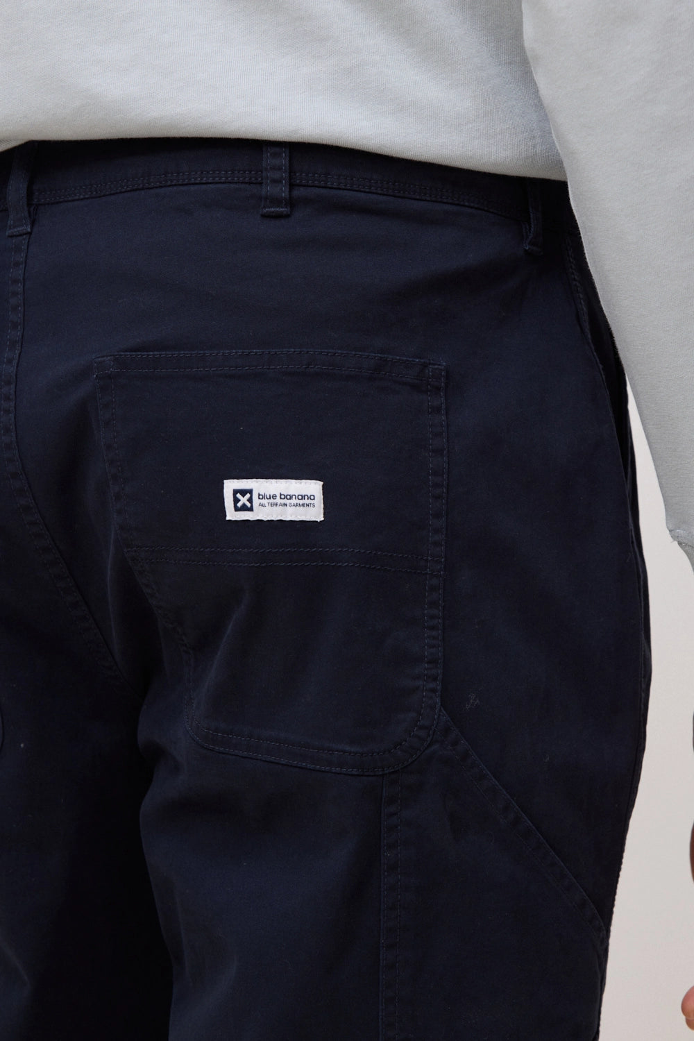 NAVY HIGH STRAIGHT PANT