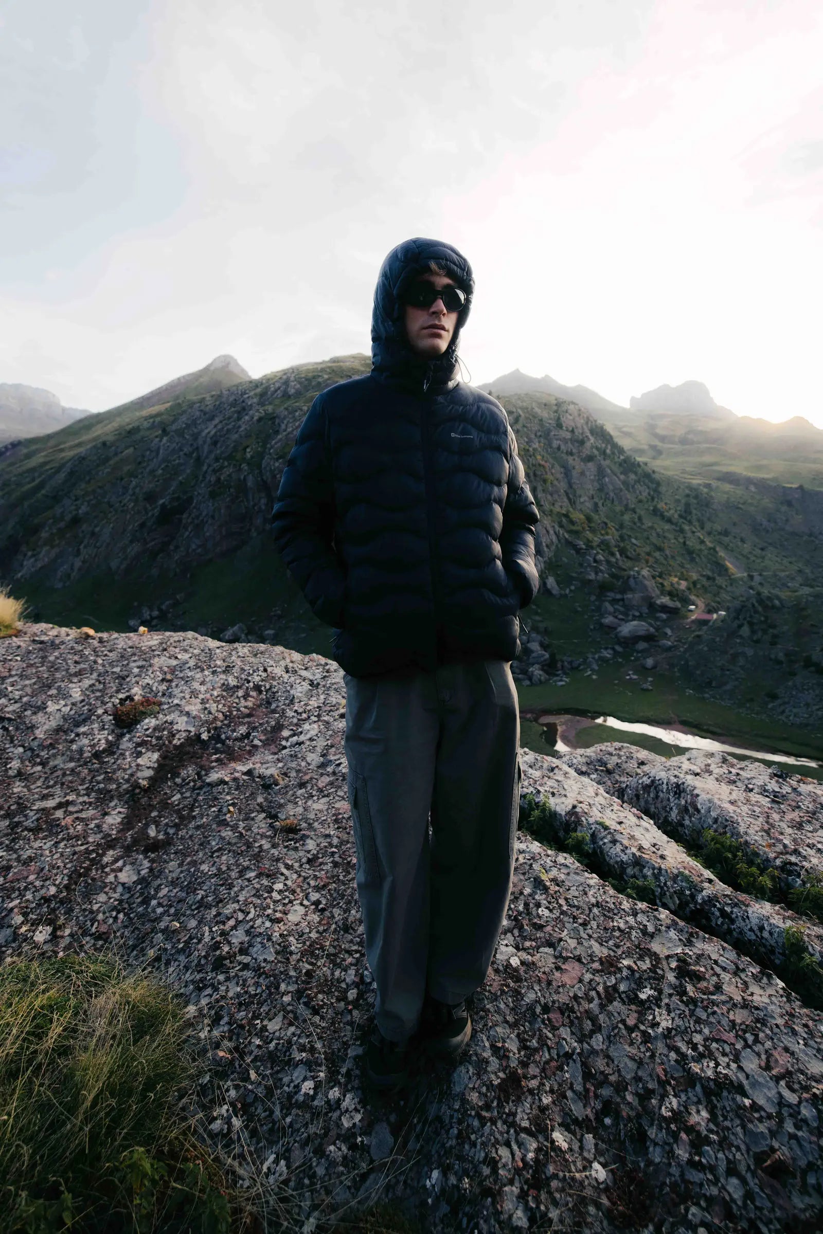 NAVY BLIZZARD PUFFER