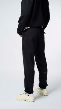 PANTALÓN TECH NEGRO OSCURO