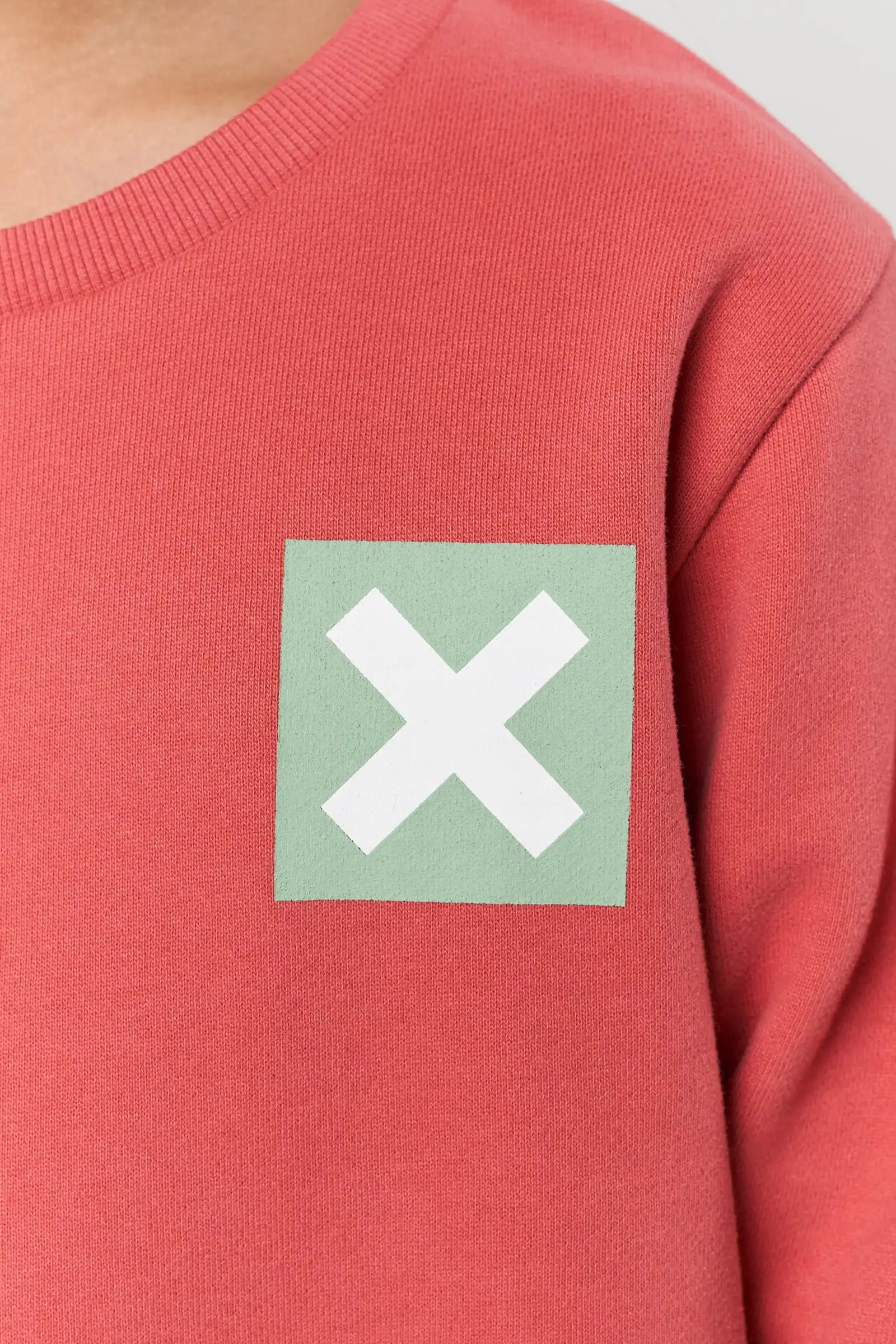 RED NATURE KIDS CREW