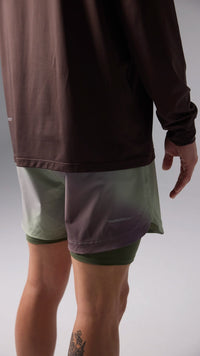 SOLID BROWN TRAIN LS TEE