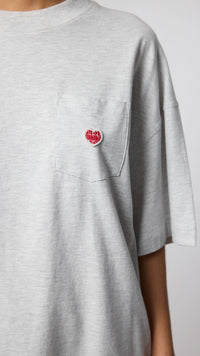 CAMISETA HEART POCKET LIGHT GREY MELANGE