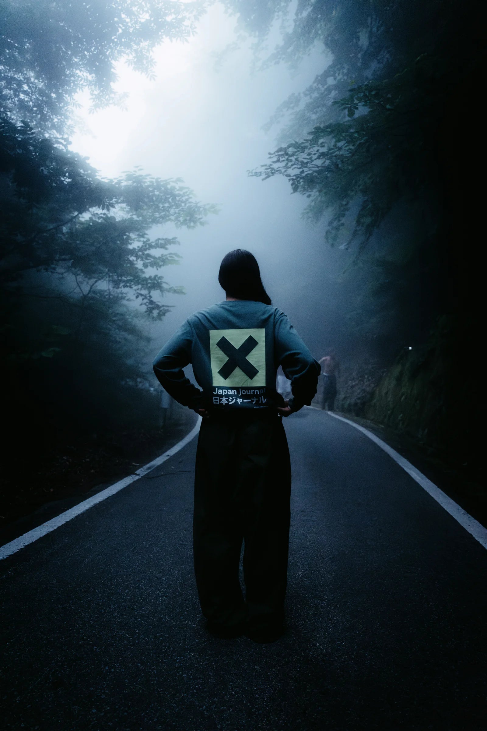 TREKKING GREEN JOURNAL LS TEE