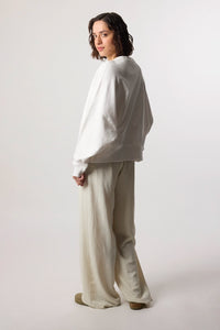 WHITE CLEAN WOMAN CREW