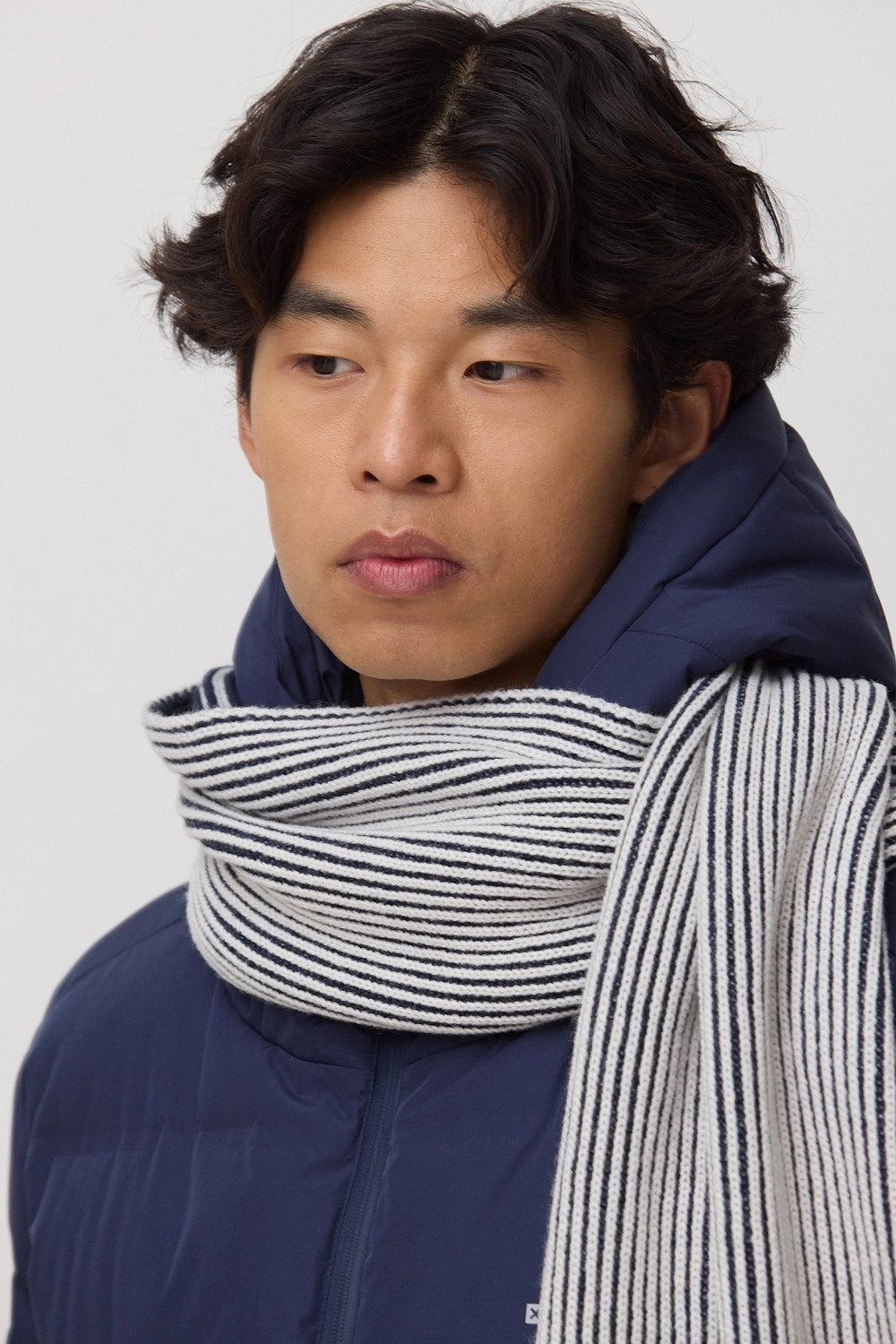 WHITE RIB SCARF
